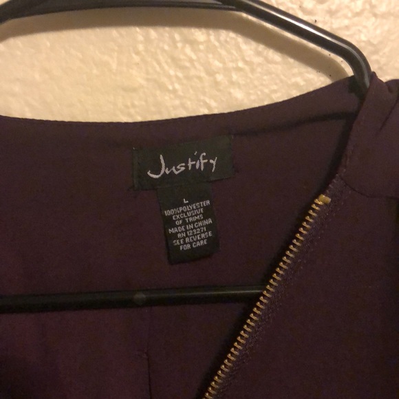 Plum blouse w/ zipper. Size L. - Picture 2 of 2